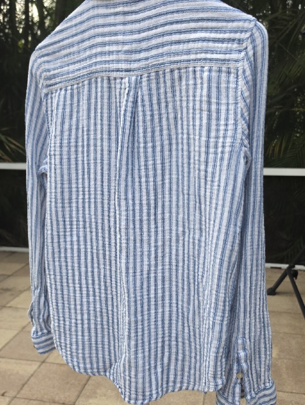 beachlunchlounge Blue and White Striped Casual Button-Down Shirt - Picture 4 of 8